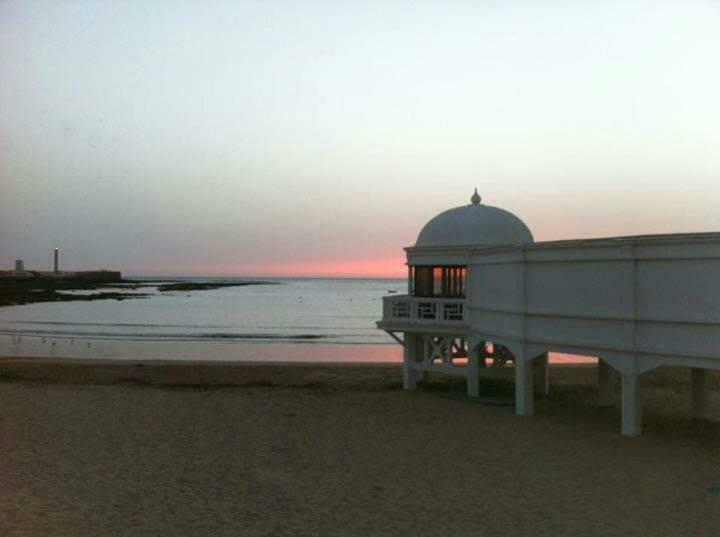Los Patios De La Caleta Cádiz Eksteriør bilde